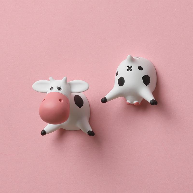 Cute 3D Cartoon Cow Fridge Magnet - Creative Magnetic Sticker Gift
