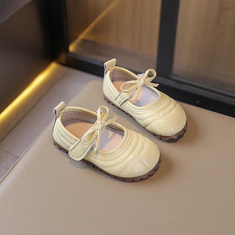 

Girls leather shoes 2025 spring and autumn new children s shoes little girl princess shoes soft-soled Doudou shoes baby single shoes trend 23