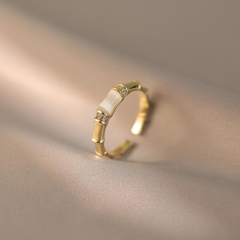 

Элегантное кольцо из бамбука — ретро-дизайн, нишевое, легкая роскошь, элитное, модное, устойчивое к выцветанию, унисекс.