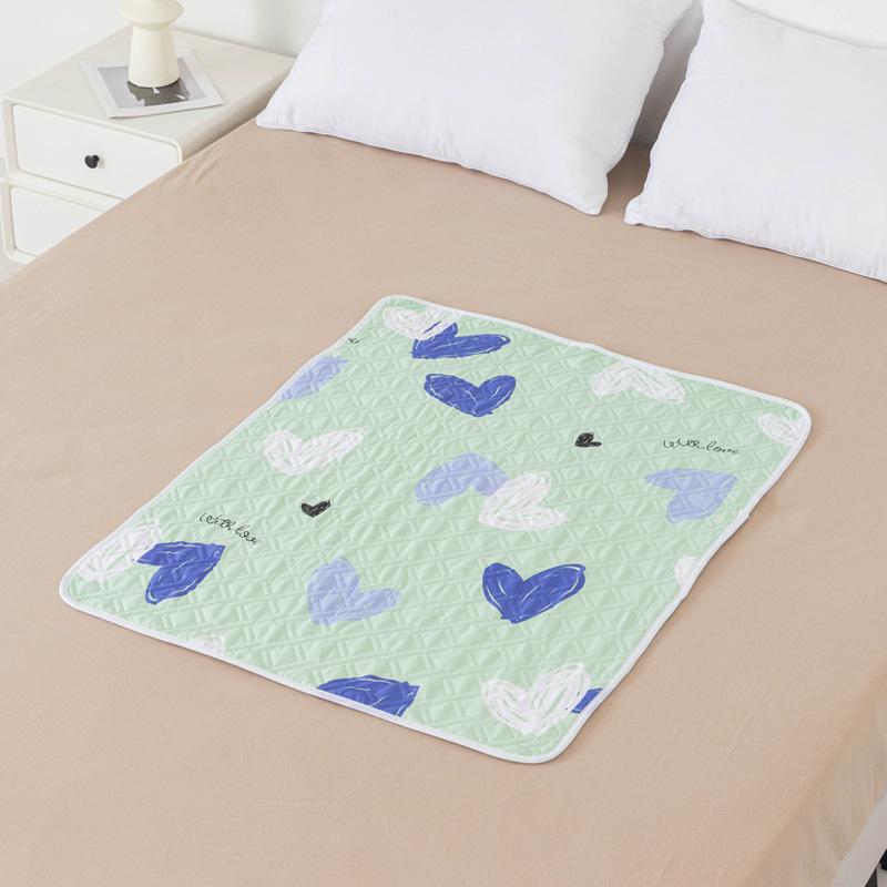 Waterproof Washable Mattress Urine Mat Cartoon Bed Protector Diaper Bedding Urine Pads Cloth Breathable Washable Incontinence Pads