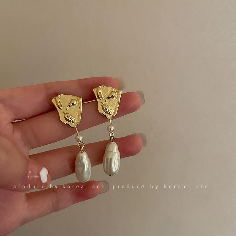 Silver Needle Irregular Pearl Earrings Korea Dongdaemun Ins Style Design Stud Earrings Retro Earrings