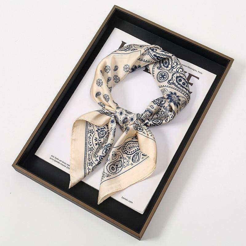 

Retro Paisley Print Designer Scarf Women 70x70cm Silk Scarves Luxury Hip-hop Hijab Bandana Neckerchief Shawl Hair Band 70x70cm