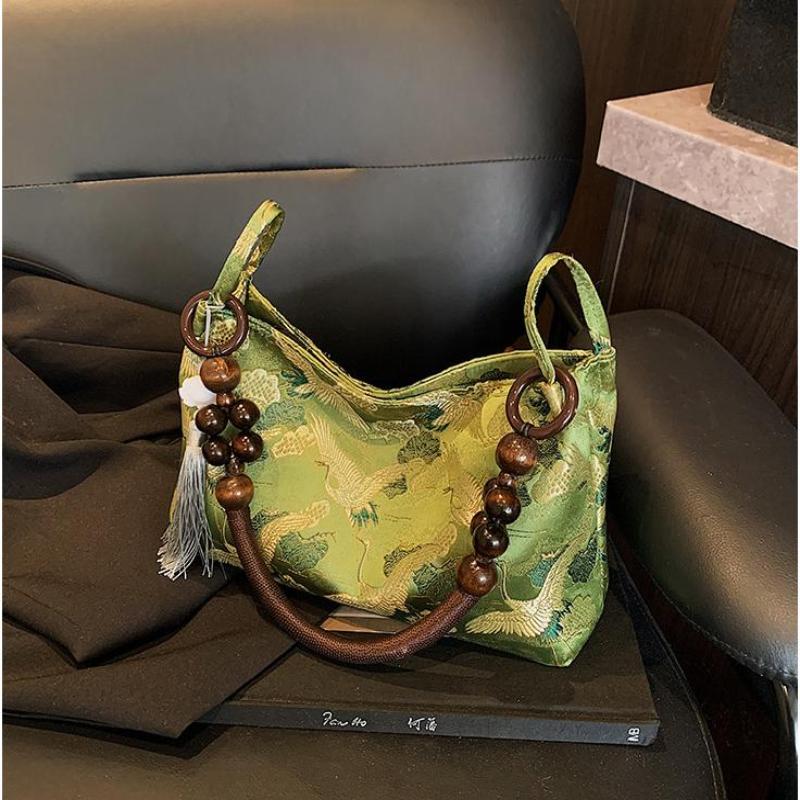 Fashion Chinese Retro Style Embroidered National Style Shoulder Bags Tassel Decoration New Women'S Handbags