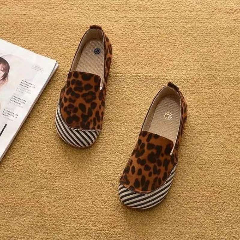 2025 New Spring Flat Heel Single Shoes Doudou Shoes Flat Shoes Cloth Shoes Round Head Leopard Print Lazy Shoes Fisherman Shoes Women's Tide