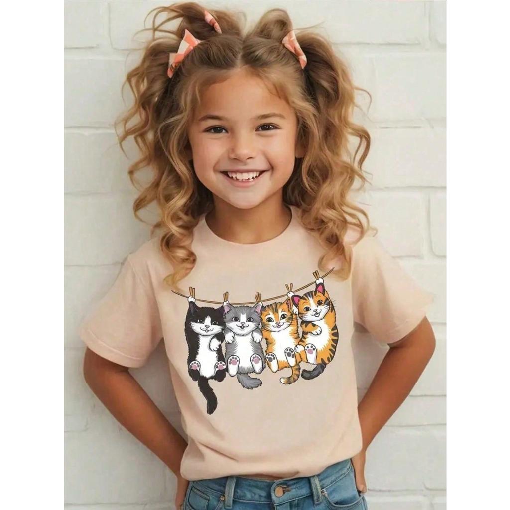 Camiseta Infantil menina Gatinhos no Varal Blusa Básica Menina de Manga Curta com Estampa
