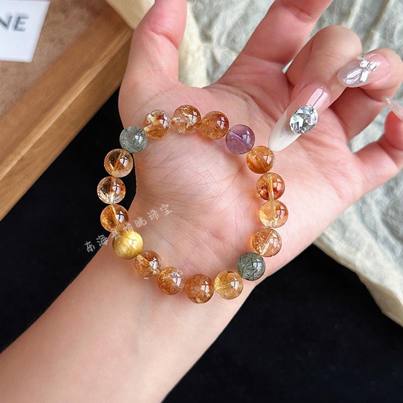 Браслет-башня из натурального желтого кристалла с бусинами из аметиста и зеленого рутилового кварца