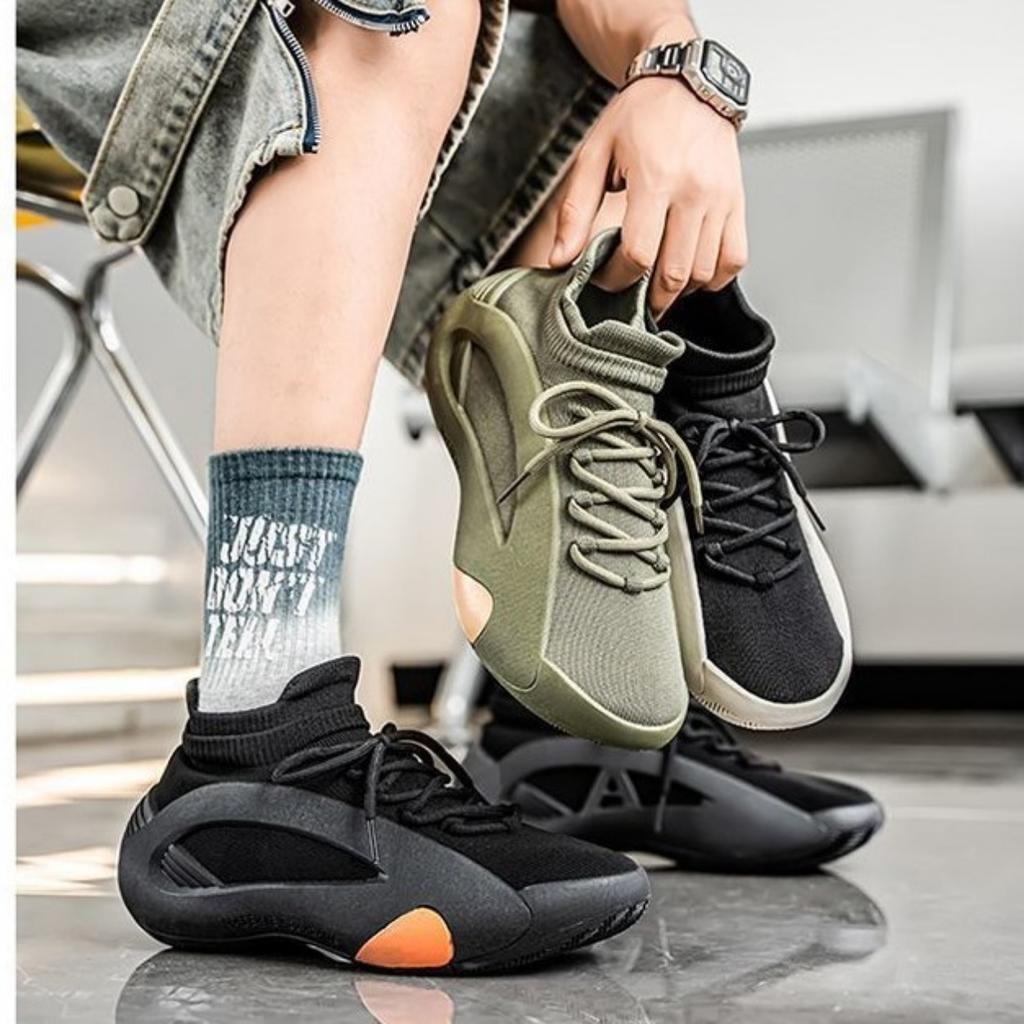 New men's shoes fly-woven mesh one-pedal casual socks shoes breathable non-slip trend versatile youth sports shoes