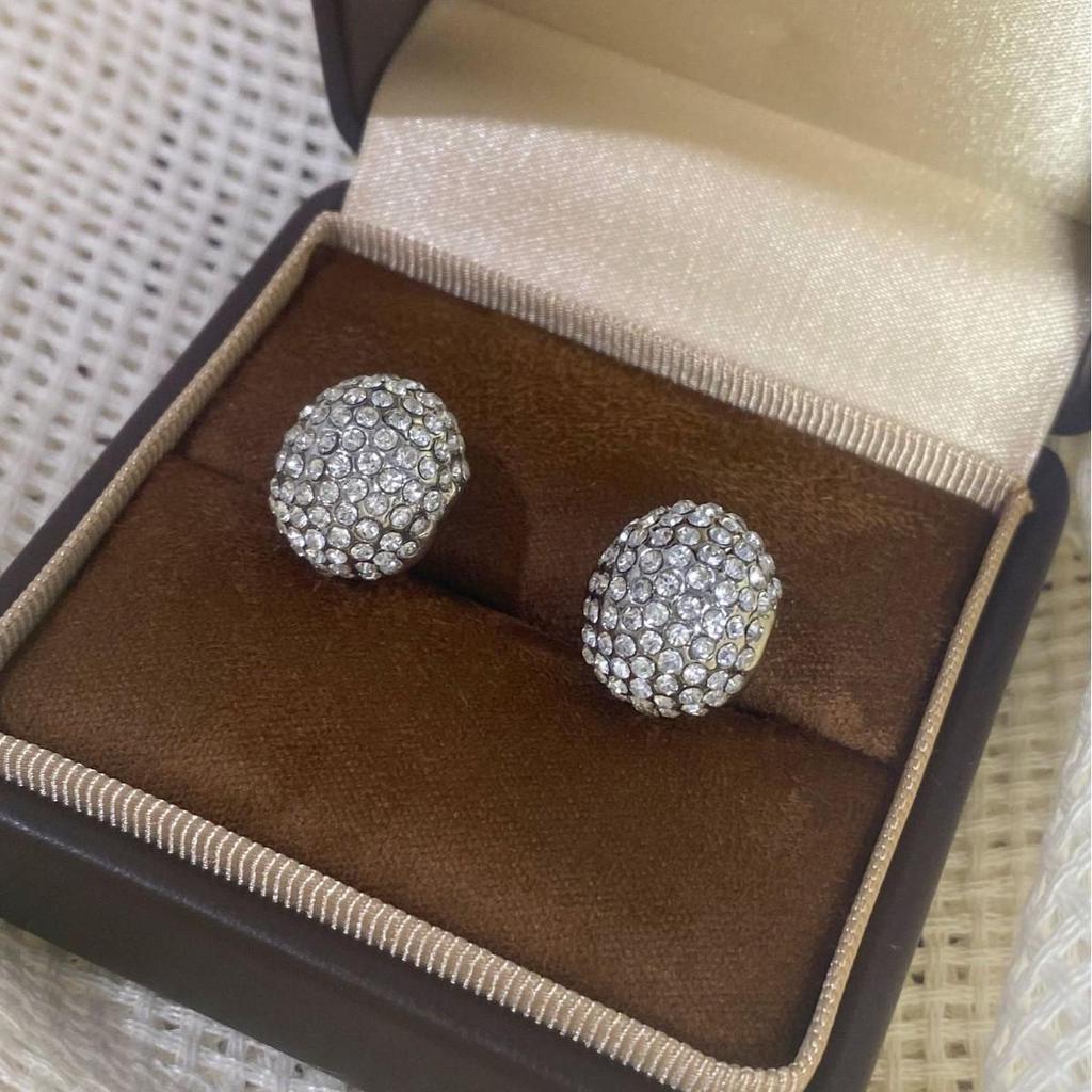 French Diamond-Studded Silver Bean Stud Earrings: Exquisite, Versatile, Cool Design