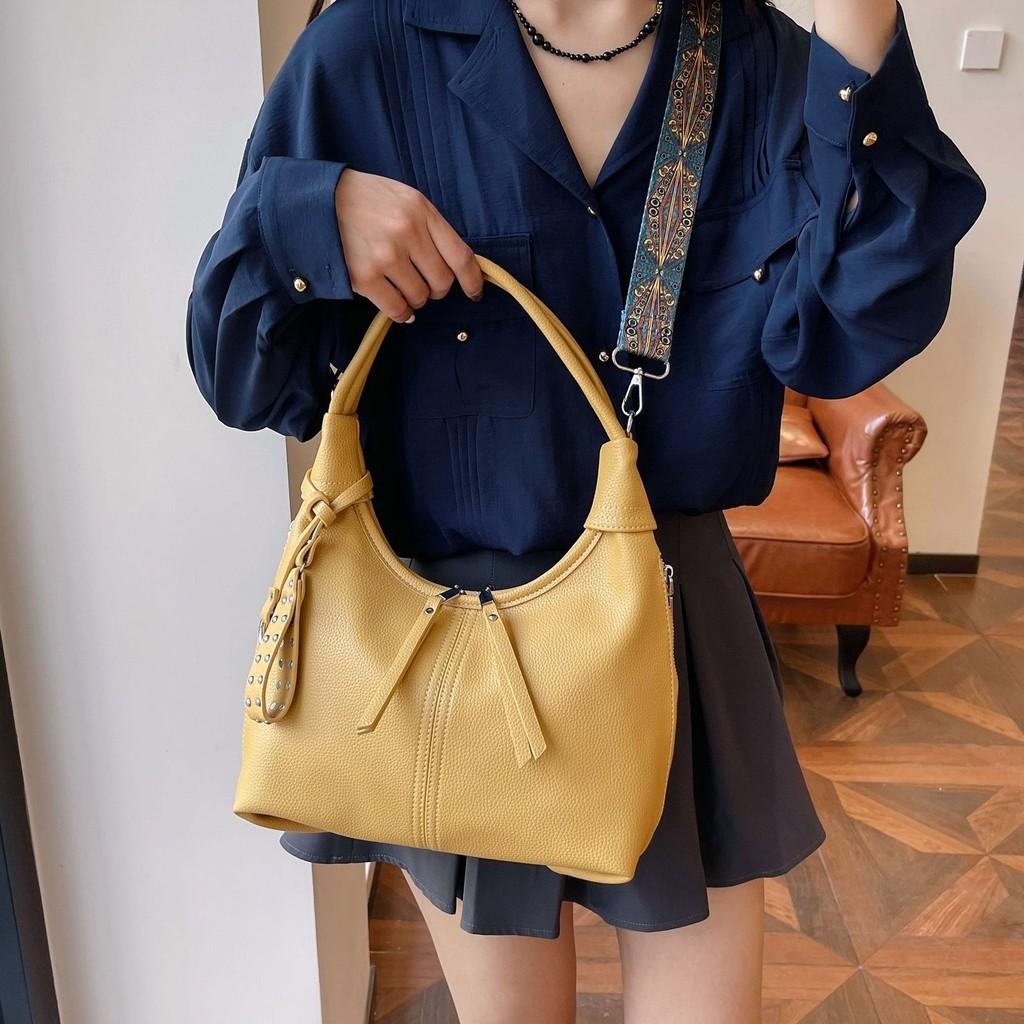 IELGY Casual Female Bag Fashion Portable Ladies Tote Bag Shoulder