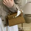 Go out handbag women's 2025 new high-end retro suede shoulder bag commuter messenger small square bag