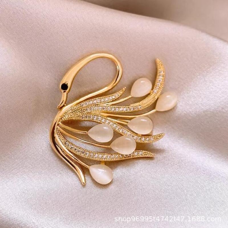 New Alloy Brooch High-end Niche Women's Peony High-end Pin Coat Suit High-end Versatile Brooch