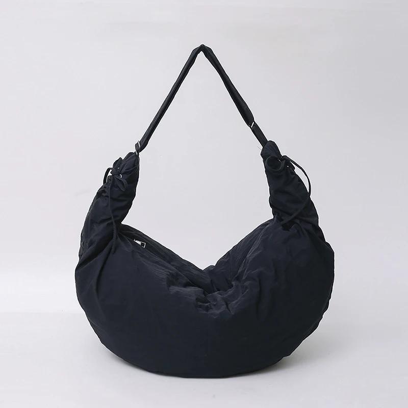 

Design Nylon Big Soft Shoulder Crossbody Bag for Women 2026 Winter Trend Fashion Y2K New Underarm Bags Handbags чорний