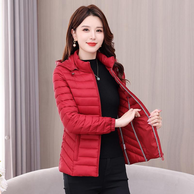 Cotton Jacket, Women, Winter 2025, Short, Detachable Hooded, Versatile, Lightweight and Warm Jacket, Cold Resistant Small Cotton Jacket