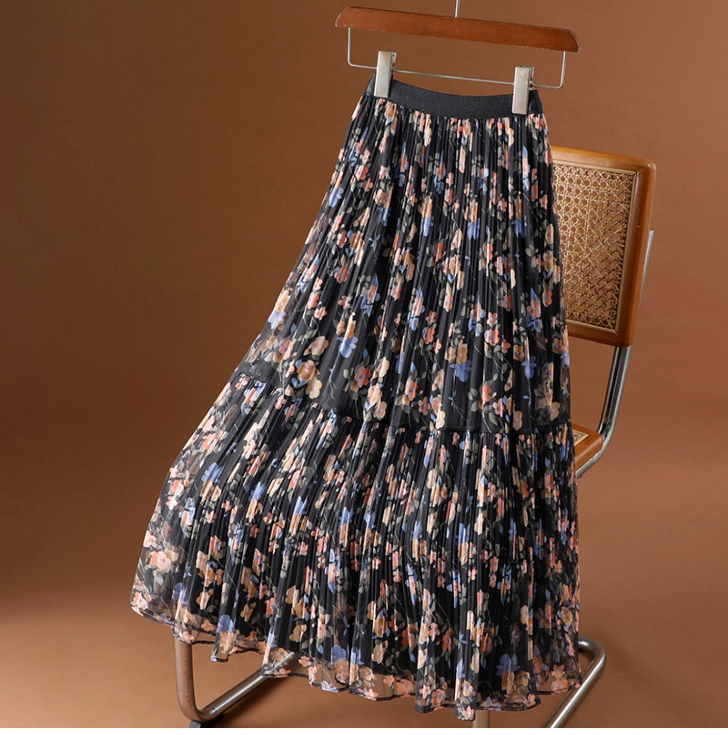 

Qooth Floral Tulle Skirt High Waist Layered Calf Skirt Elegant Mid Length Skirt QT2609 One Size чорний