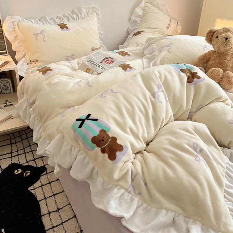 Thickened Milk Fleece Bed Four-Piece Set, Cute Lace Coral Fleece Quilt Cover, Fleece Bed Sheet Three-Piece Set