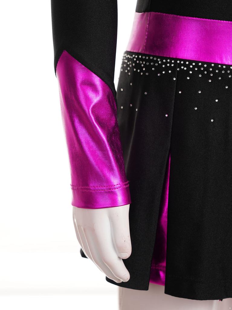 Dívčí třpytivé taneční šaty s dlouhým rukávem a kamínkovými nápisy pro soutěže