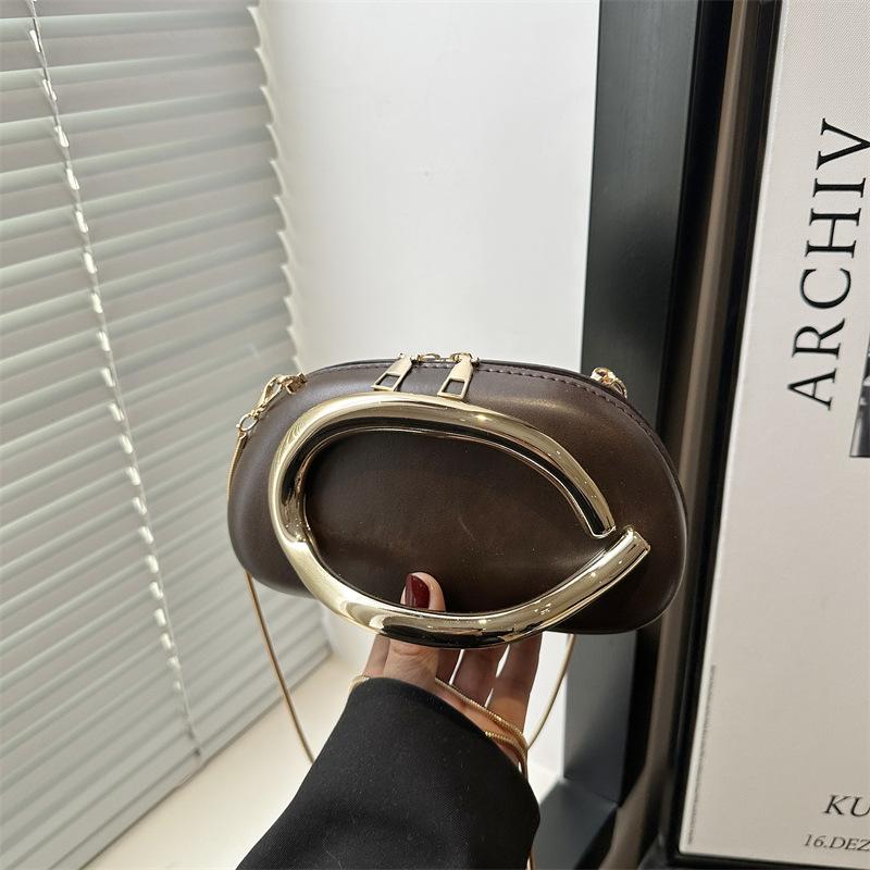 

Хит продаж металлическая сумка-бокс на цепочке 2025 европейская и американская новая сумка-мессенджер через плечо женская сумка для ужина для знаменитостей