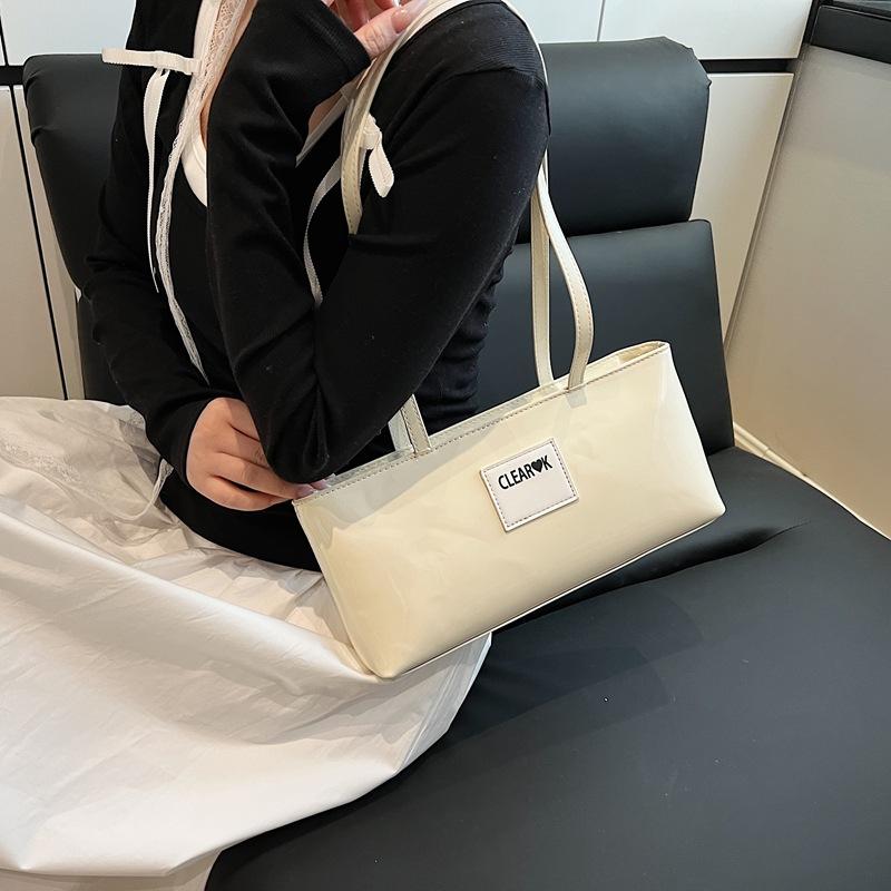 Super fire Maillard casual shoulder armpit bag women's 2025 summer new versatile fashion shoulder bucket bag