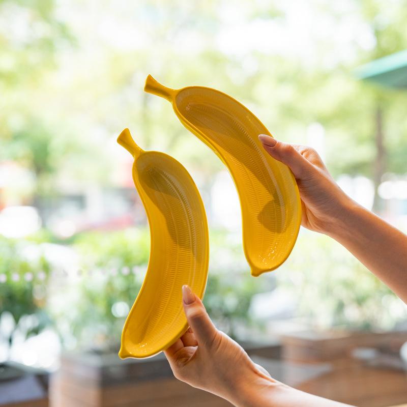 Banana Shaped Ceramic Plate Creative Dessert Dish Fruit Snack Plate Elegant Tableware