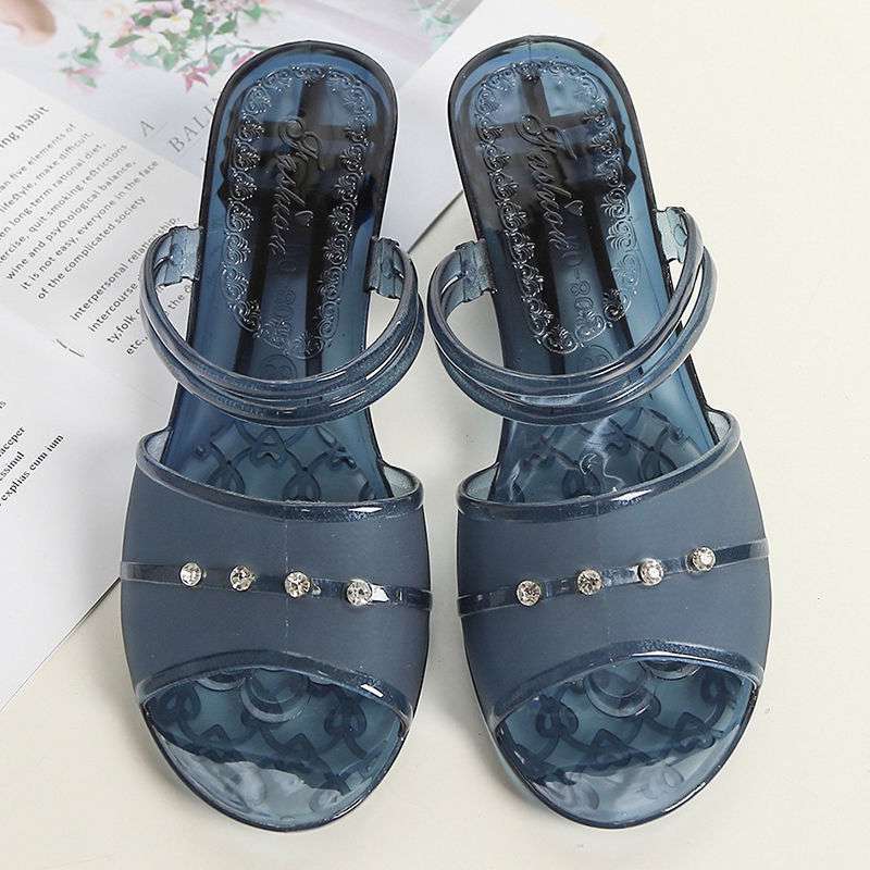 

Crystal jelly fashion cool slippers women s summer thick heel beach non-slip one-word drag outer wear mother ins increase 36