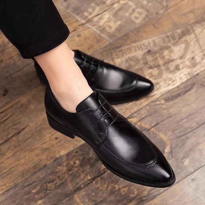 

New Men Classic Retro Brogues Men Lace Up Business Leather Shoes Formal Office Flats Men Wedding Party Oxford Shoes 38