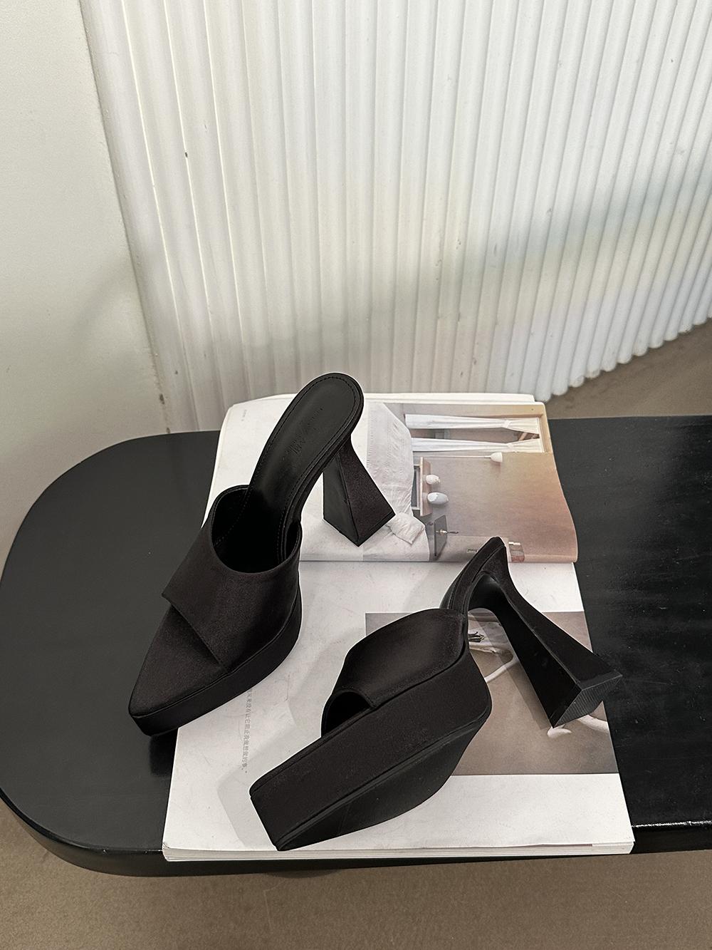 

мода шелк женские шлепанцы с острым носком летние для улицы на толстом высоком каблуке черные белые розовые 7.5 чёрный