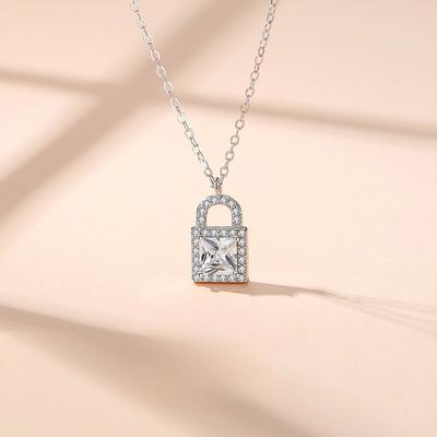 Small Lock Head Necklace, Sweet Diamond-encrusted Pendant, Collarbone Chain, Korean Version of Beautiful Temperament, Gift for Girlfriends