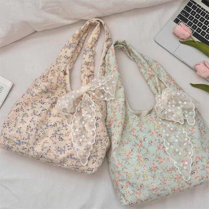 Korean Niche Hollow Broken Flower Canvas Bag Women's New Largecapacity Commuter Underarm Bag Shoulder Bag