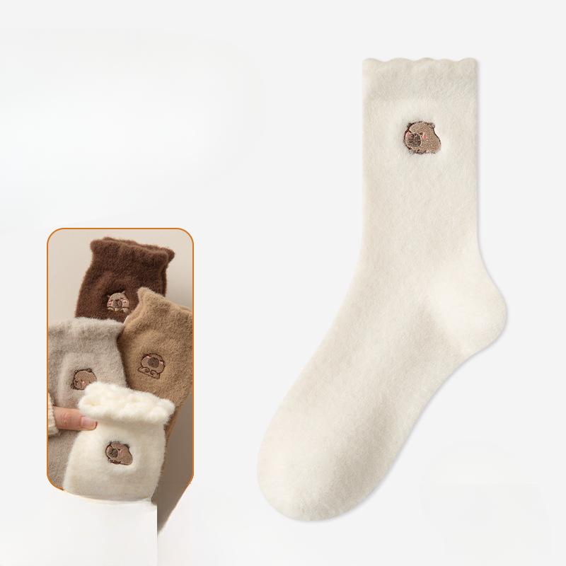Female Autumn and Winter Thickened Velvet Warm Embroidery Lovely Sleep Tube Socks