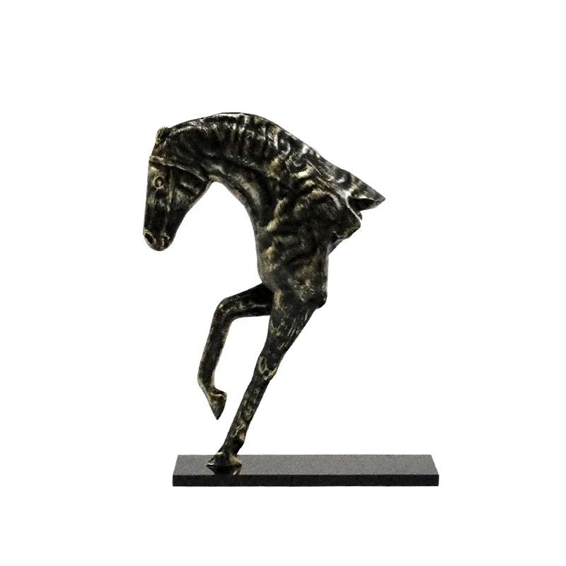 Creative Resin Horse Ornament with Base Vintage Animal Sculpture Craft Living Room Office Horse Ornament Home Decoration Gift