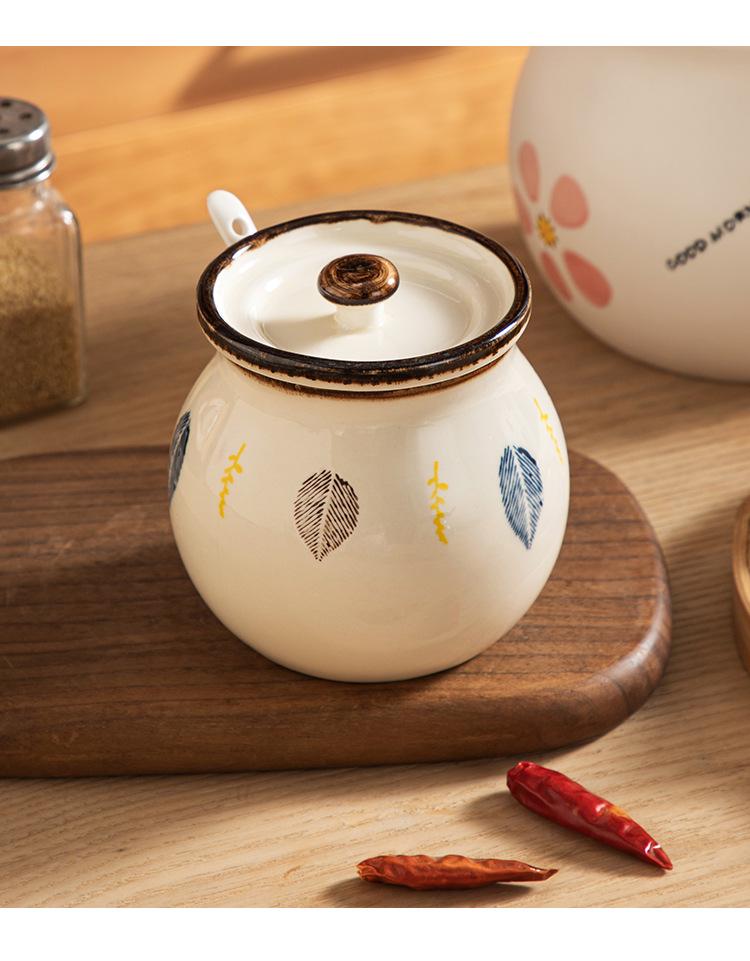 Japanese Ceramic Seasoning Jar with Lid and Spoon - Cute, High-Temperature Resistant Storage for Your Kitchen