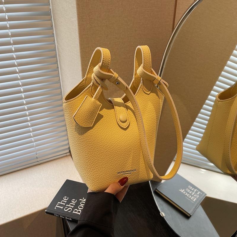 High-end Niche Bag Women's Summer New Fashion Shoulder Messenger Bag Casual Bucket Bag