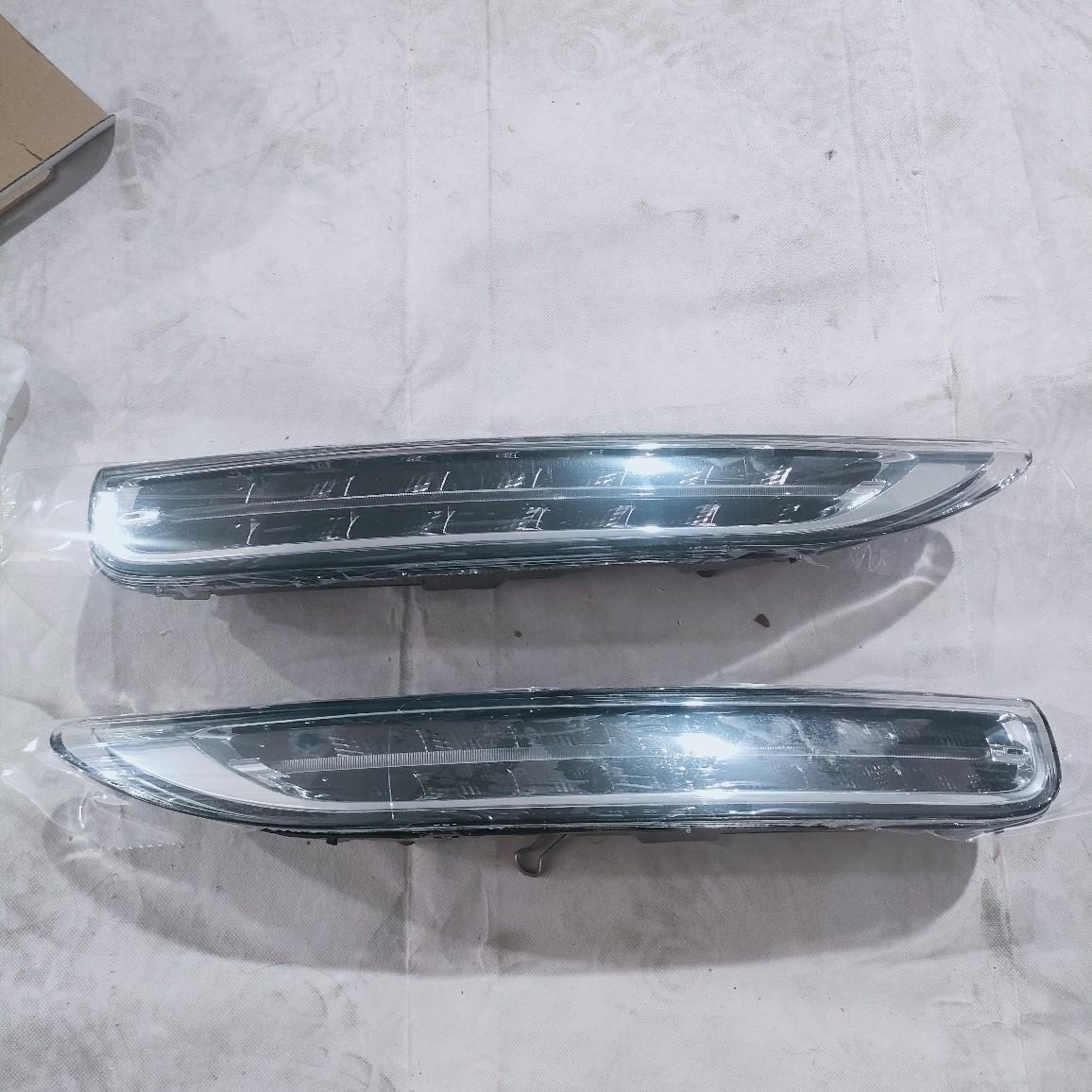 Правая светодиодная фара дневного света для Porsche Cayenne 2011+ (Часть №. 95863118200) Left 95863118100