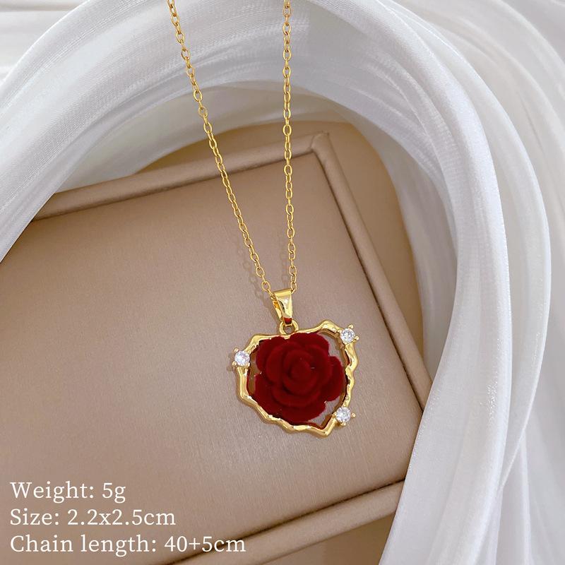 

Titanium Steel, Love Flocking Safflower Light Luxury Temperament Gorgeous Full Diamond Necklace Female Versatile Collarbone Chain Titanium Steel Chain