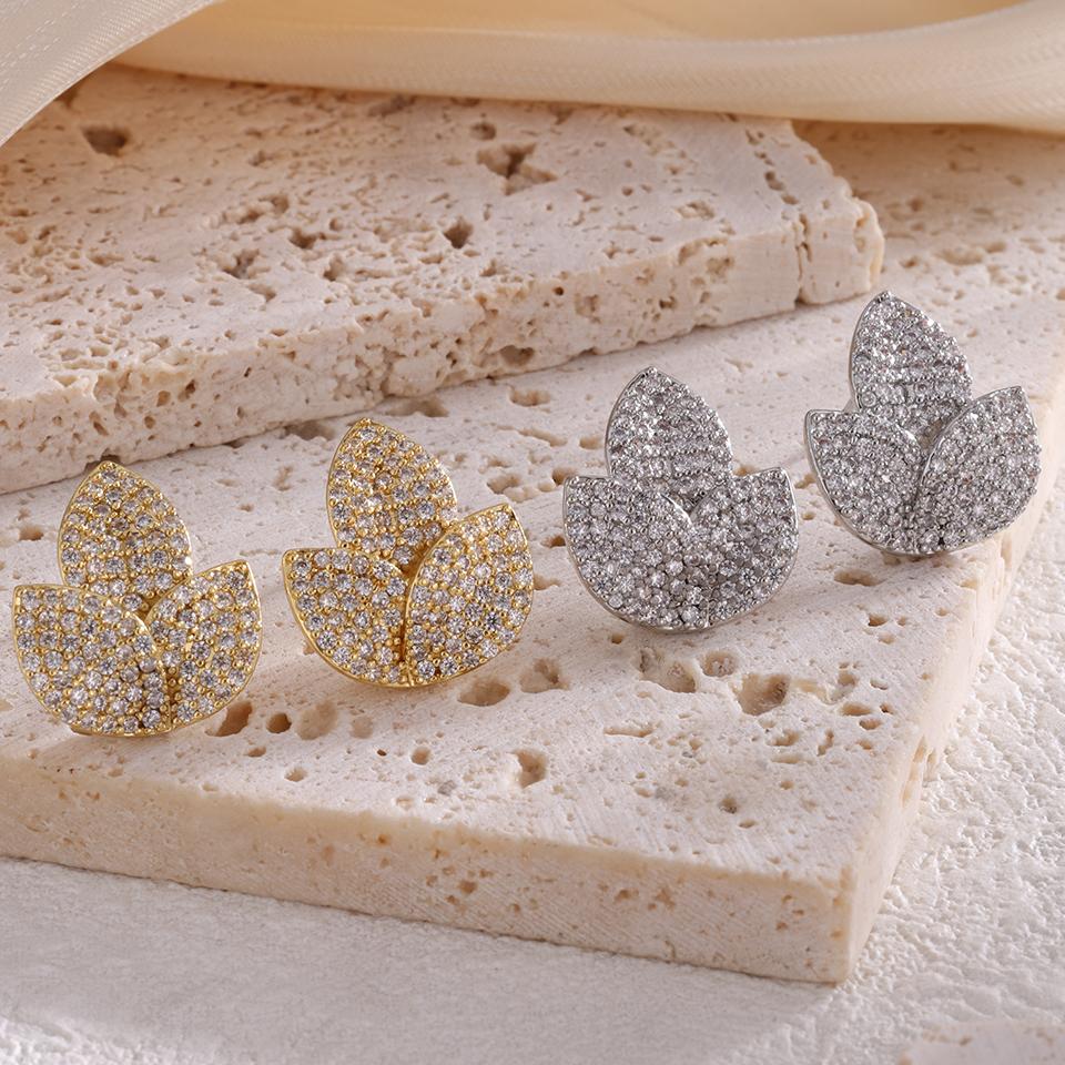 ZAKOL New Full Micro Paved Cubic Zirconia Three Leaves Leaf Flower Earrings for Women Luxury Shining Zircon Wedding Zircon