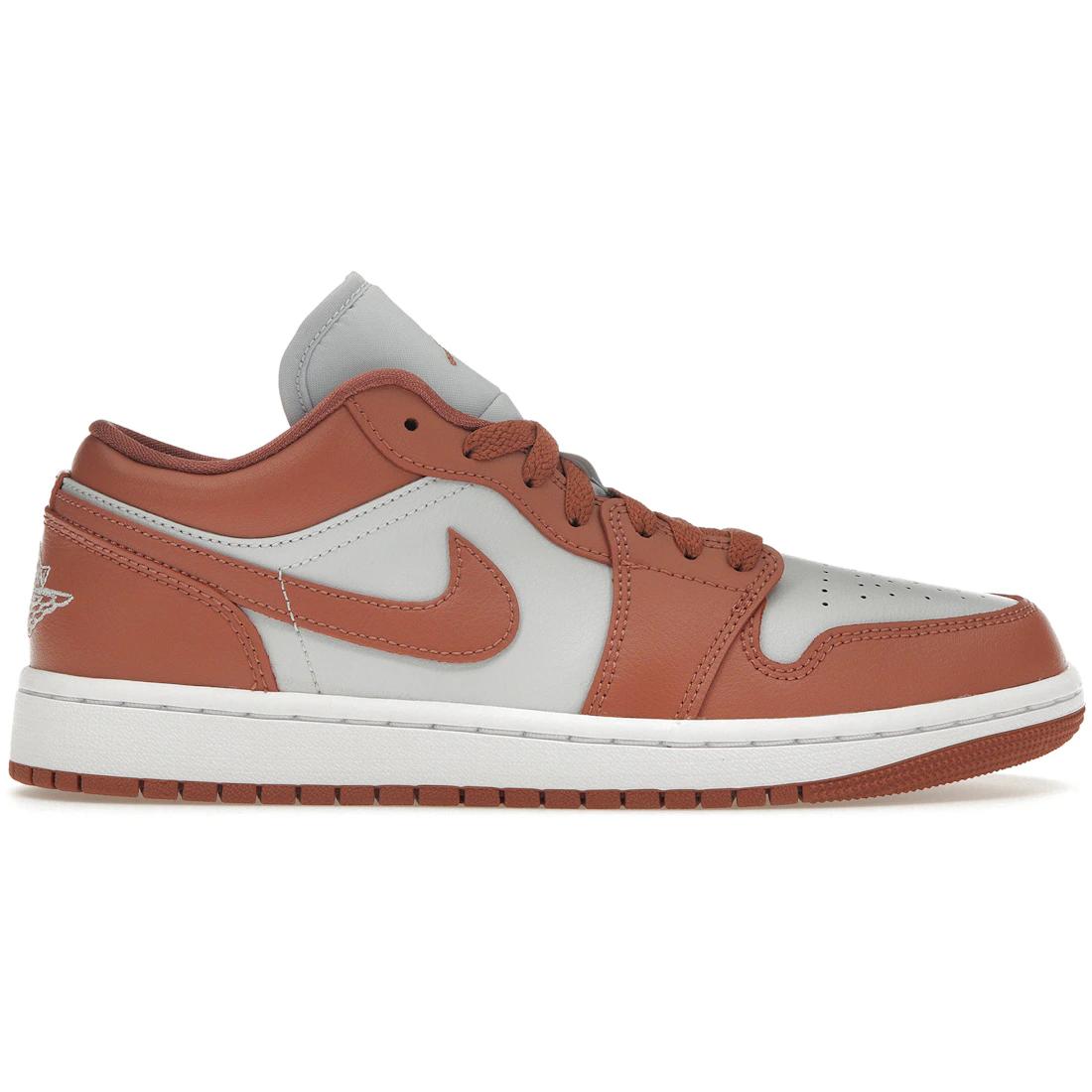 

Кроссовки Jordan 1 Low Sky J Orange(DC0774-080) 38