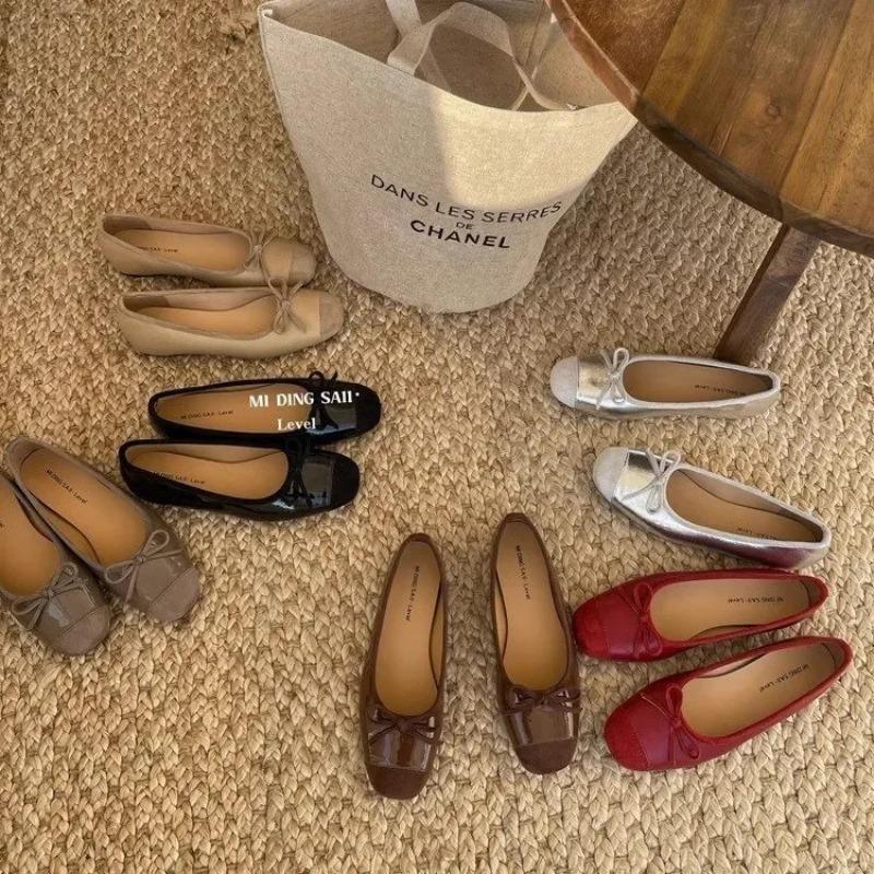 Neue 2025 Damen Weiches Leder Slipper Schuhe mit runder Zehenpartie Bequemer dicker Absatz Einzelne Schuhe Modischer niedriger Absatz Synthetisch gefüttert