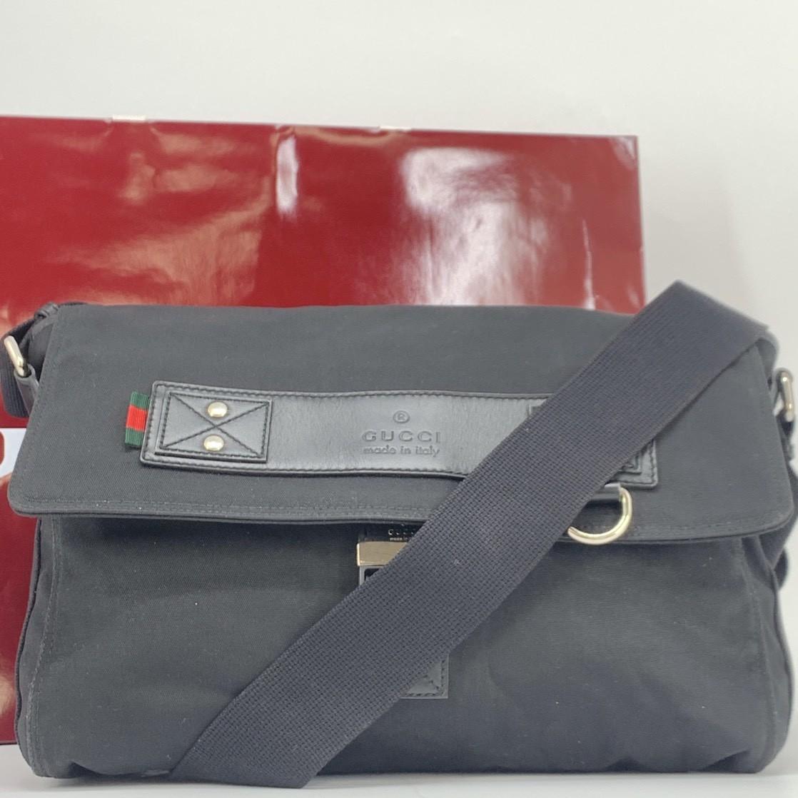 

GUCCI Серія Sherry Сумка-месенджер на плече Crossbody Нейлон Полотно Шкіра Чорний