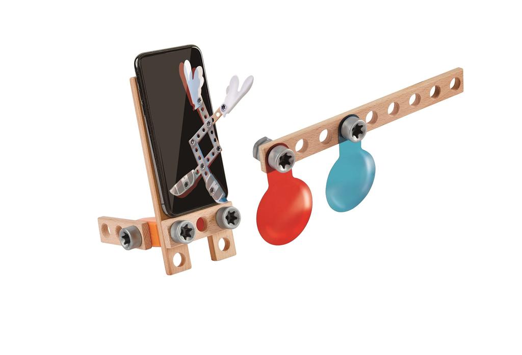 Hape Junior Inventor Science Lab Set E3034