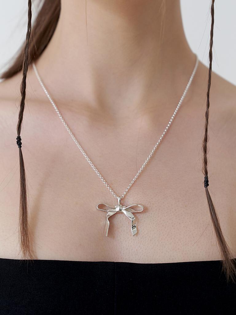 Leeenoir Romance Ribbon Necklace