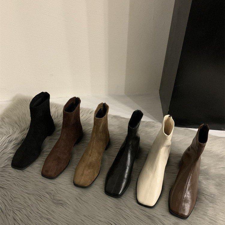 Bottes Courtes Épaisses Rétro Coréennes à Bout Carré en Daim Polyvalentes Raccourcissantes pour Femmes Automne Hiver