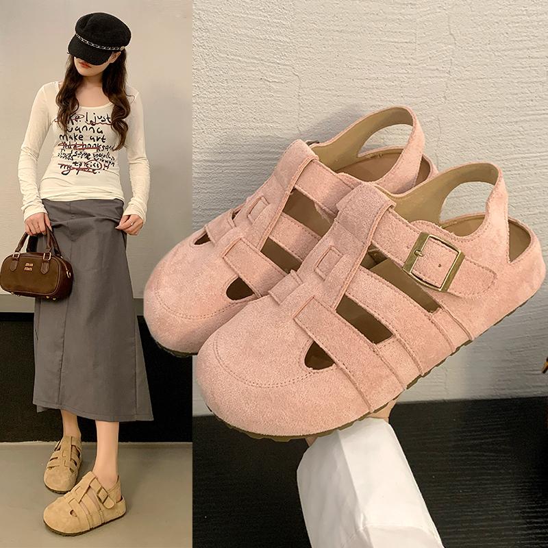 Fashion The New Spring/Summer 2025 Collection of Versatile, Flat, and Casual Roman Sandals By The Leader Dancer