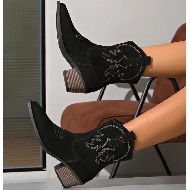 Botines Women Boots New Winter Boots Western Cowboy Boot Pointed Embroidered Knight Boot Retro High Heels Allmatch Ankle Botas