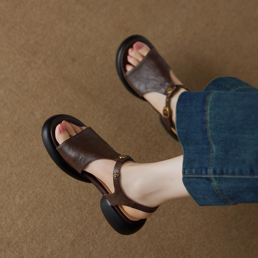 Version aus weichem Leder~ Sandalen mit runder Spitze und Kamelie mit offenem Zeh für Damen, Sommer 2025, neu, Römersandalen mit dicker Sohle, Retro, lässig