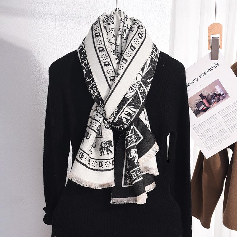 Retro niche design sense elephant print scarf women travel fashion light luxury high temperament outer shawl
