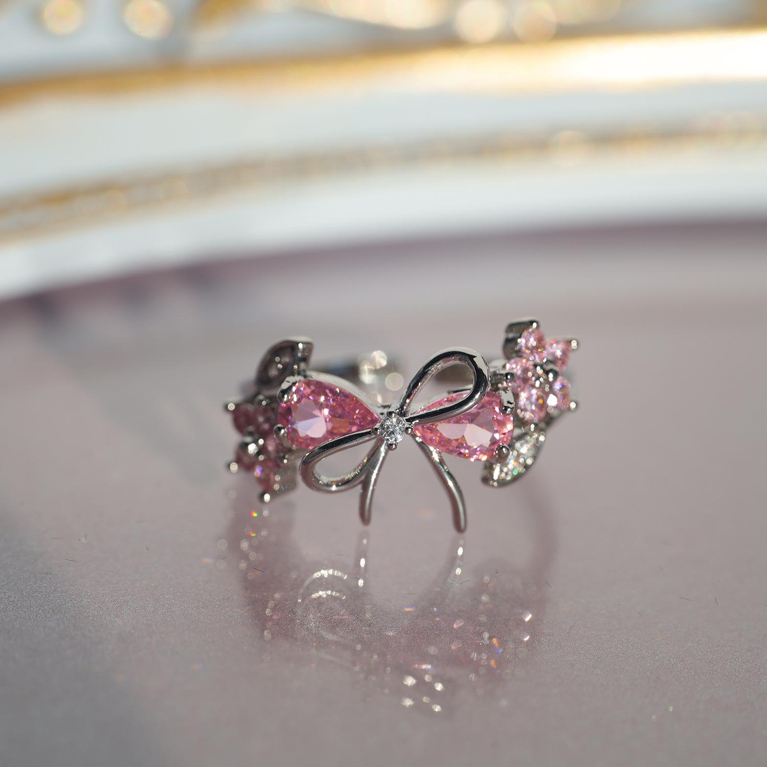 

New European and American Creative Leaves and Flowers Zircon Opening Adjustable Bow Ring
