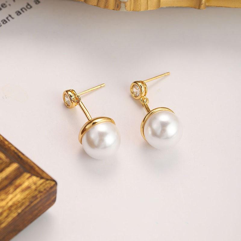 Elegant French retro pearl earrings niche design temperament round zircon high-end light luxury network explosive earrings