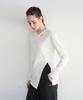 REINAMORA V-Neck Essential Side Slit Tee Evernin