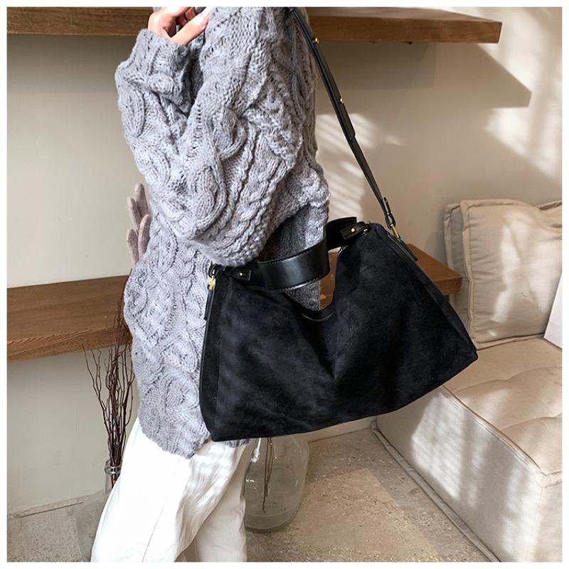 Monochromatic Faux Suede Shoulder Bag for Women Zipper Boston Bag Large Capacity Simple and Elegant High Quality New Style