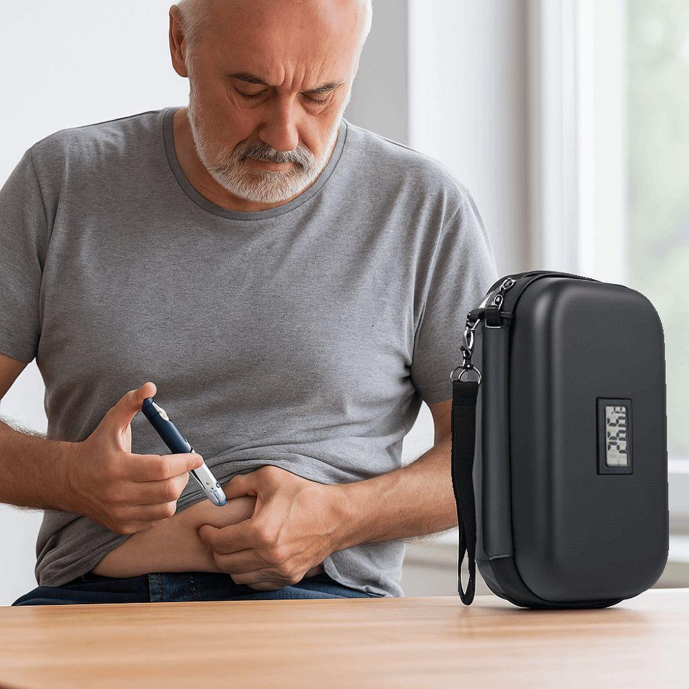Insulin Cooler Case with Heat Insulation & Temperature Monitoring for Insulin Pens – Portable Storage Bag with Real-Time Display